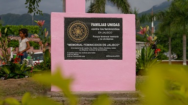 paruqe de las mujeres Presidente municipal reinstala memorial y ofrece disculpa pública  